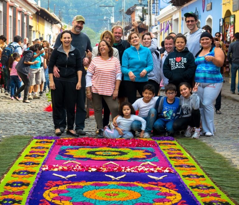 alfombras semana santa antigua guatemala