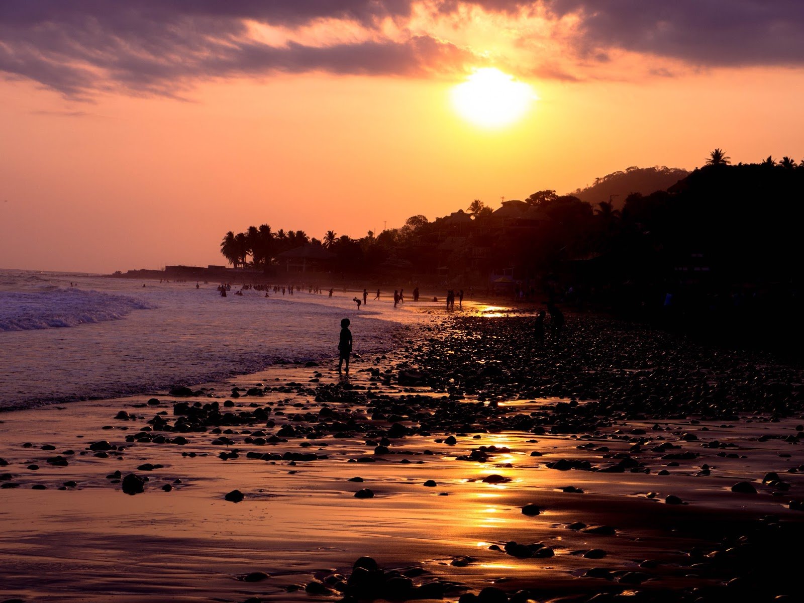 playa el tunco el salvador