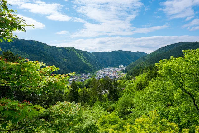 Gujo_Hachiman_Castle_Town_Tour